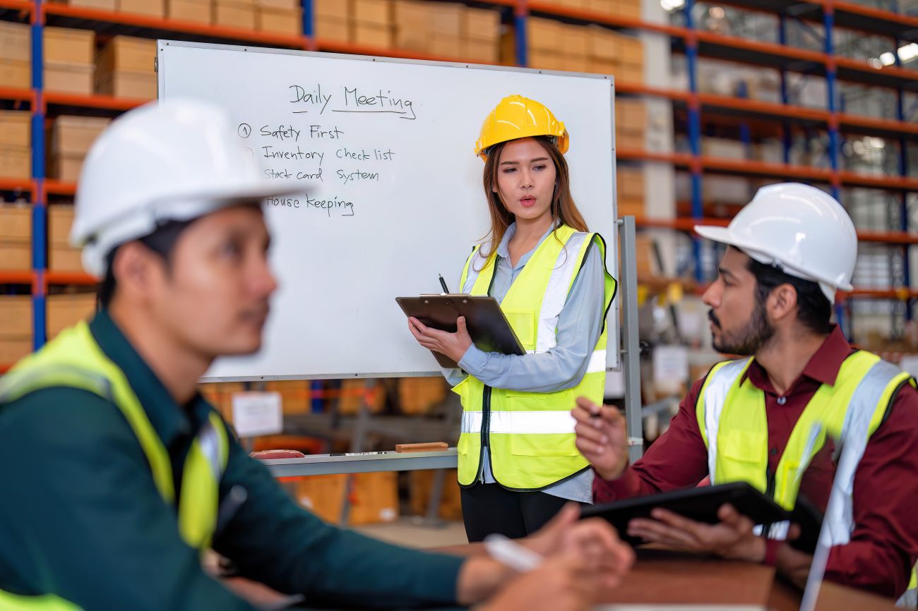 Szkolenia BHP - jakie są rodzaje i kto musi je odbyć?